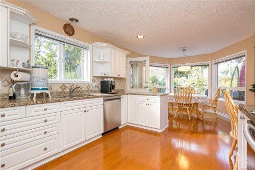 2350 Setchfield Ave, Langford, BC 