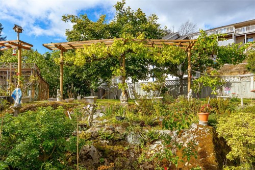 2350 Setchfield Ave, Langford, BC 