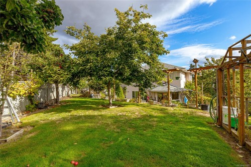 2350 Setchfield Ave, Langford, BC 