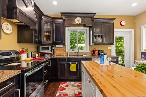 5969 Stonehaven Dr, Duncan, BC 