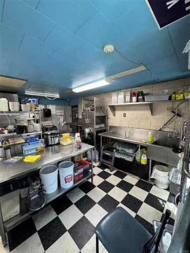 1008 Blanshard St, Victoria, BC 