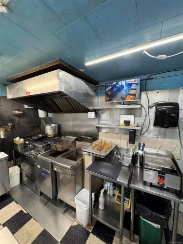 1008 Blanshard St, Victoria, BC 