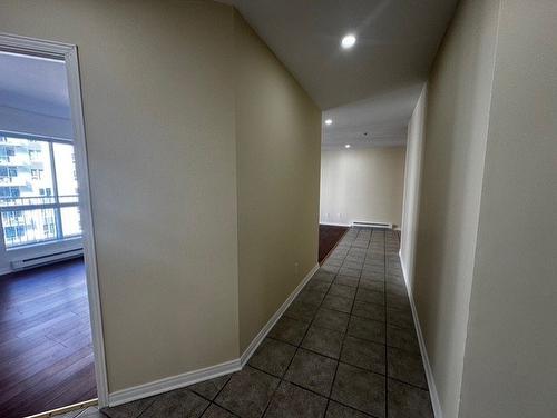 Passageway - 811-7680 Boul. Marie-Victorin, Brossard, QC - Indoor Photo Showing Other Room