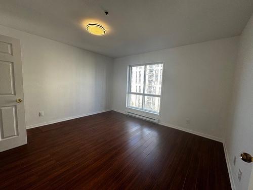 Bedroom - 811-7680 Boul. Marie-Victorin, Brossard, QC - Indoor Photo Showing Other Room