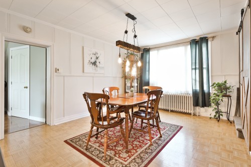Salle à manger - 2130 Av. Bourgogne, Chambly, QC - Indoor Photo Showing Dining Room
