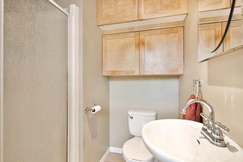 Salle de bains - 2130 Av. Bourgogne, Chambly, QC - Indoor Photo Showing Bathroom