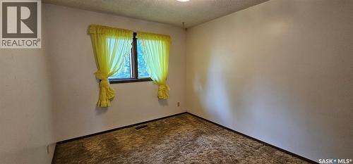 28 Kennedy Street, Mistatim, SK - Indoor Photo Showing Other Room