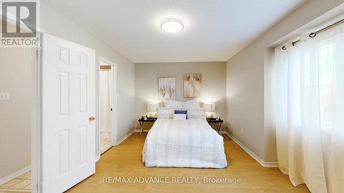 7560 Black Walnut Trail, Mississauga, ON - Indoor Photo Showing Bedroom
