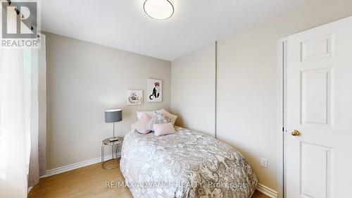 7560 Black Walnut Trail, Mississauga, ON - Indoor Photo Showing Bedroom