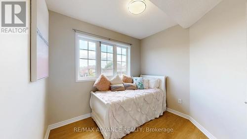 7560 Black Walnut Trail, Mississauga, ON - Indoor Photo Showing Bedroom