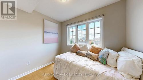 7560 Black Walnut Trail, Mississauga, ON - Indoor Photo Showing Bedroom