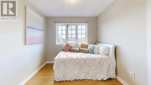 7560 Black Walnut Trail, Mississauga, ON - Indoor Photo Showing Bedroom