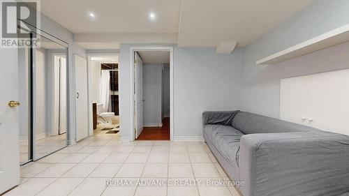 7560 Black Walnut Trail, Mississauga, ON - Indoor Photo Showing Other Room