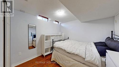 7560 Black Walnut Trail, Mississauga, ON - Indoor Photo Showing Bedroom