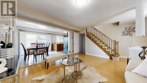 7560 Black Walnut Trail, Mississauga, ON - Indoor Photo Showing Other Room