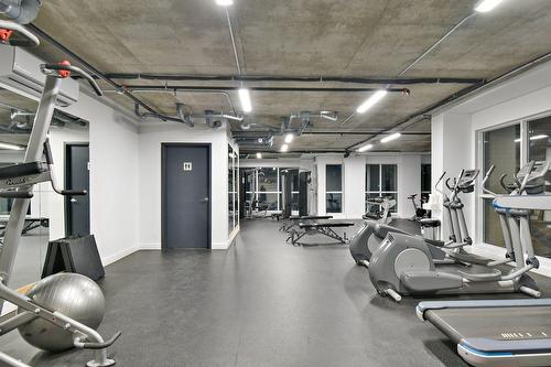 Exercise room - 710-8125 Boul. St-Laurent, Brossard, QC - Indoor Photo Showing Gym Room