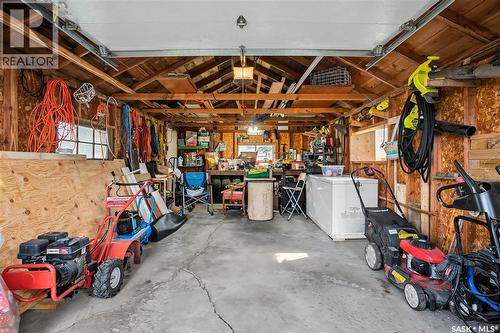 16 Walsh Street, Qu'Appelle, SK - Indoor Photo Showing Garage