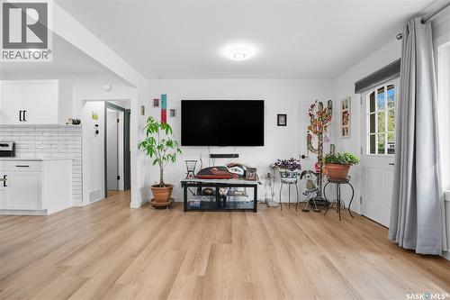 16 Walsh Street, Qu'Appelle, SK - Indoor Photo Showing Living Room