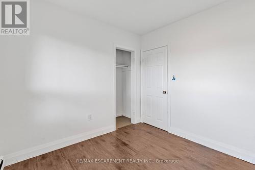 585 Fifth Road E, Hamilton, ON - Indoor Photo Showing Other Room