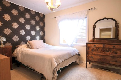 100 Boundary Rd, Lake Cowichan, BC 