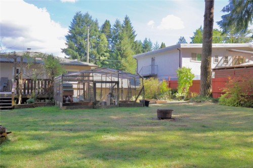 100 Boundary Rd, Lake Cowichan, BC 