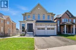 1842 DOUGLAS LANGTREE DRIVE  Oshawa (Taunton), ON L1K 0Y5