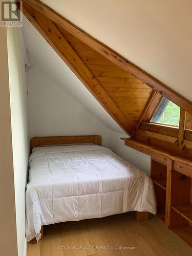 2724 River Road, Frontenac, ON - Indoor Photo Showing Bedroom