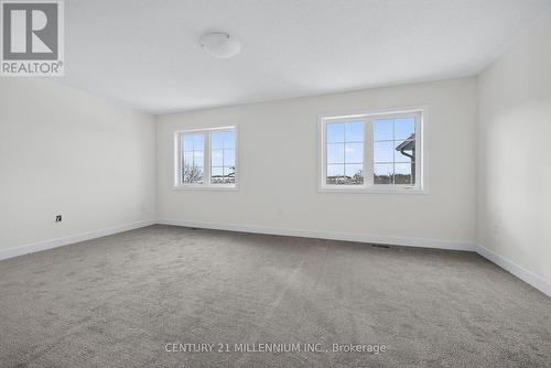 Primary bedroom - 100 Walden Drive, Shelburne, ON - Indoor Photo Showing Other Room