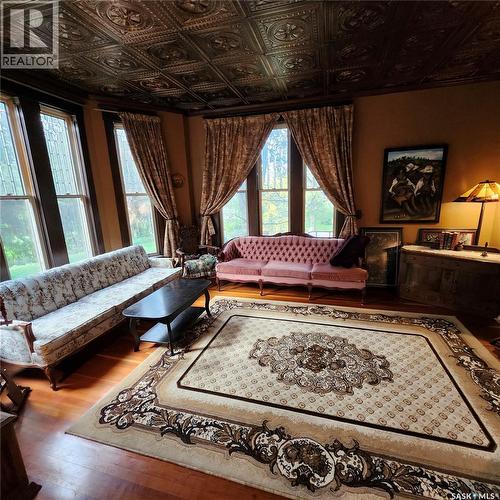 313 19Th Street W, Prince Albert, SK - Indoor Photo Showing Living Room