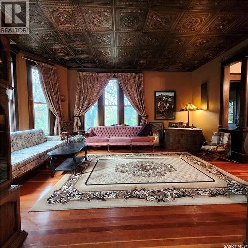 313 19Th Street W, Prince Albert, SK - Indoor Photo Showing Living Room