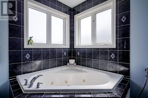 19 Nutmeg Street, Markham, ON - Indoor Photo Showing Bathroom