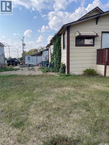 2068 Connaught Street, Regina, SK - Outdoor