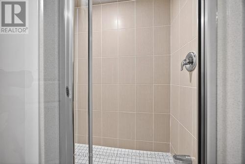 102 Walden Drive, Shelburne, ON - Indoor Photo Showing Bathroom