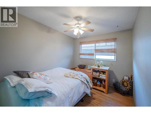 1467 Carmi Drive, Penticton, BC - Indoor Photo Showing Bedroom