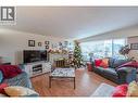 1467 Carmi Drive, Penticton, BC  - Indoor Photo Showing Living Room 