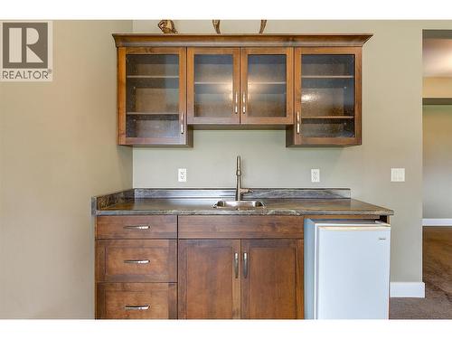 2133 Talavera Place, West Kelowna, BC - Indoor Photo Showing Kitchen