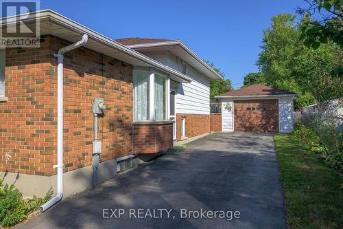 289 Fairhaven Circle, London East (East O), ON - Outdoor With Exterior