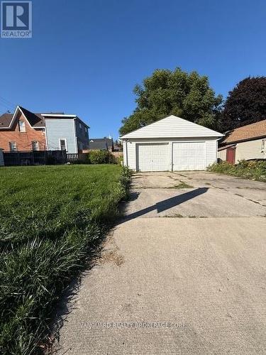 1803 4Th Avenue W, Owen Sound, ON - Outdoor