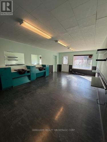 1803 4Th Avenue W, Owen Sound, ON - Indoor Photo Showing Other Room