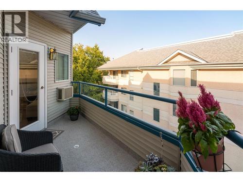 877 Klo Road Unit# 311, Kelowna, BC - Outdoor With Exterior