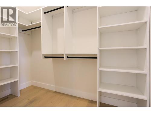 1572 Treadwell Street, Rossland, BC - Indoor With Storage