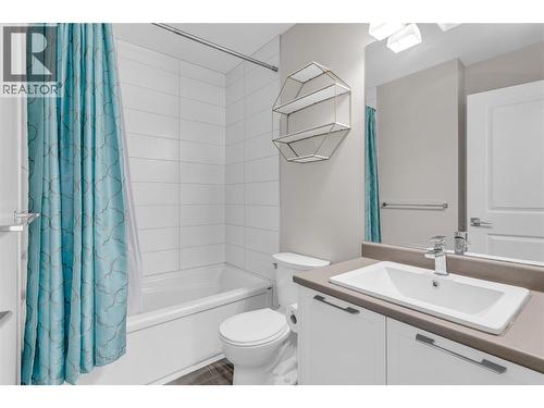 Main Bathroom - 13098 Shoreline Way Unit# 38, Lake Country, BC - Indoor Photo Showing Bathroom