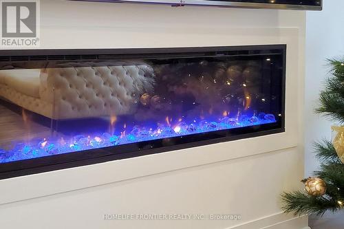 Family Room Gas Fire Place - 40 Chiara Rose Lane, Richmond Hill, ON - 