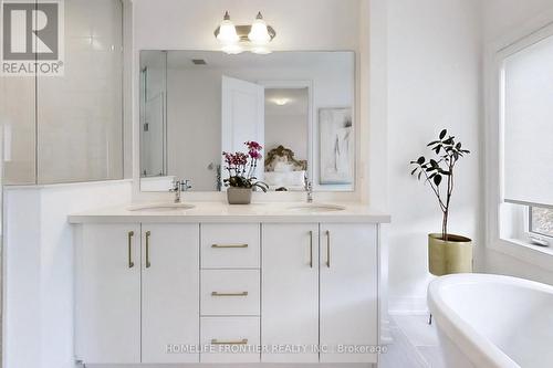 Spa-Inspired 5 Pc Ensuite - 40 Chiara Rose Lane, Richmond Hill, ON - Indoor Photo Showing Bathroom