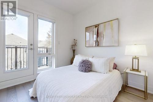 Bedroom 2 With Balcony - 40 Chiara Rose Lane, Richmond Hill, ON - Indoor Photo Showing Bedroom