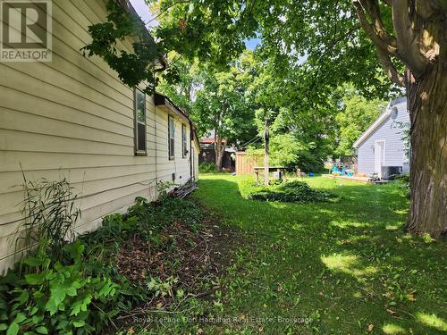 21 Peter Street S, Brockton, ON - Outdoor