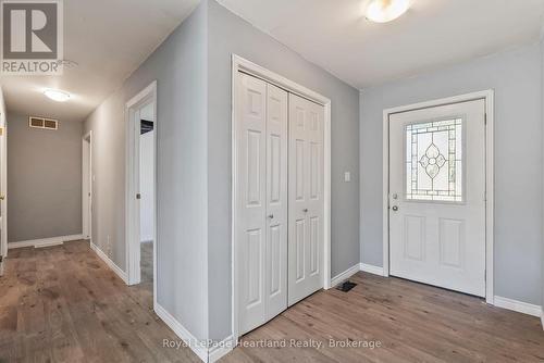 1020 Main Street, Howick, ON - Indoor Photo Showing Other Room