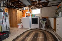 Launry Room - 