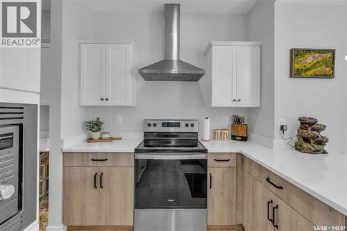 319 Dziadyk Bend, Saskatoon, SK - Indoor Photo Showing Kitchen