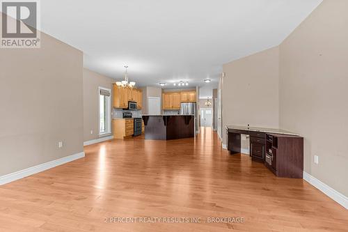 873 Jasmine Street, Kingston (Kingston East (Incl Barret Crt)), ON - Indoor Photo Showing Living Room